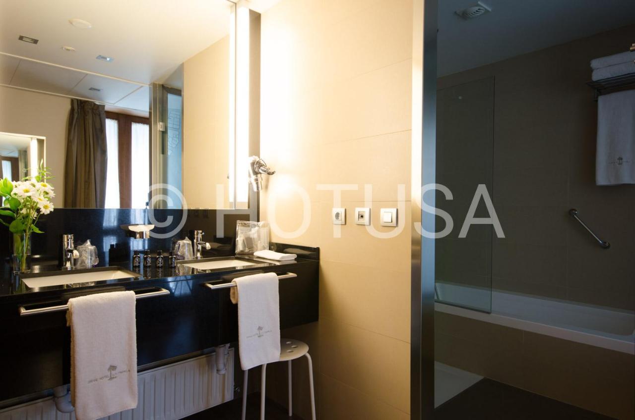 Gran Hotel La Perla Pamplona Ngoại thất bức ảnh Bathroom